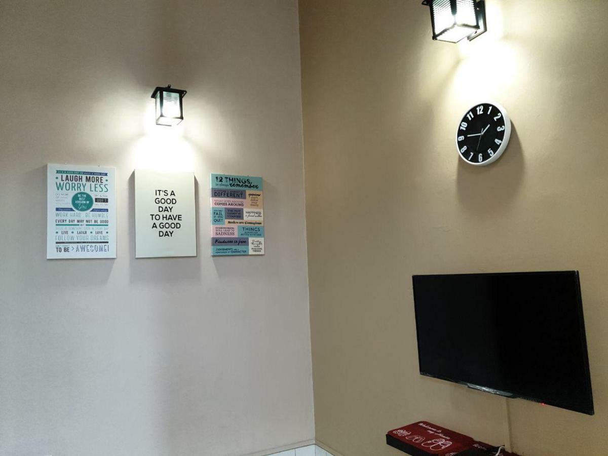 Lindanazri Homestay Mitc Melaka מראה חיצוני תמונה