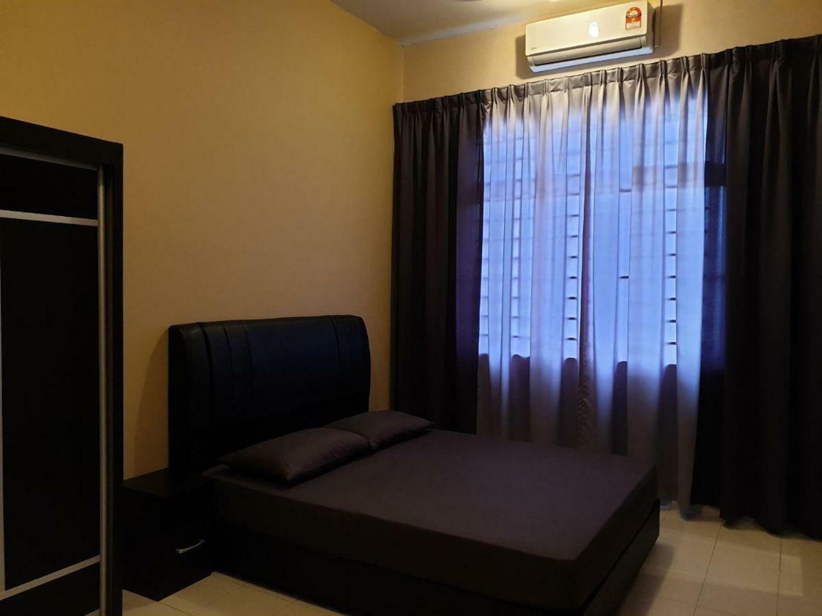 Lindanazri Homestay Mitc Melaka מראה חיצוני תמונה